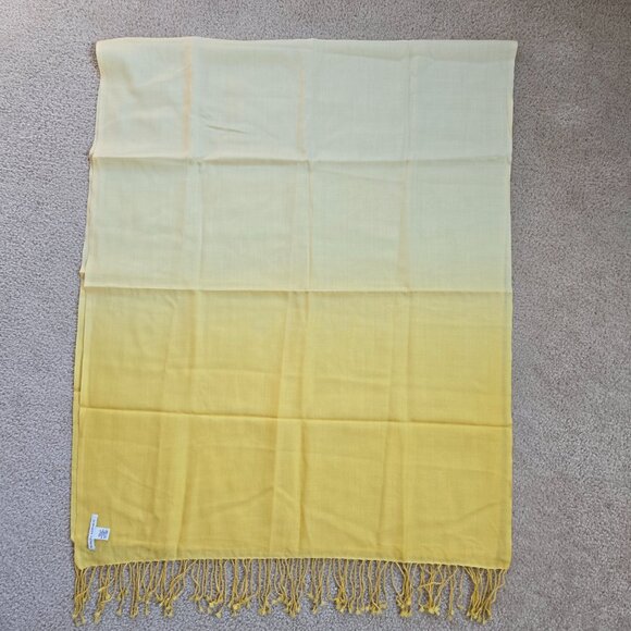 NWOT Banana Republic Yellow Ombre Lightweight Fringed Wool Scarf - Picture 4 of 7